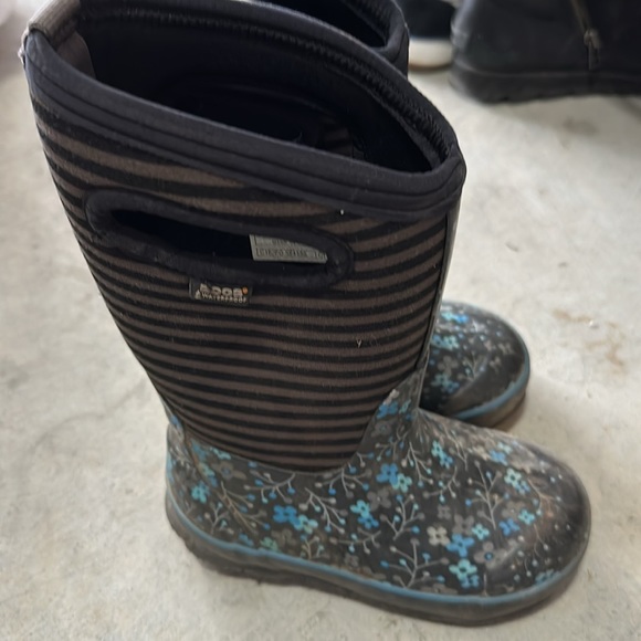 Bogs Youth Floral Stripe Kids Size 11 - Picture 4 of 6